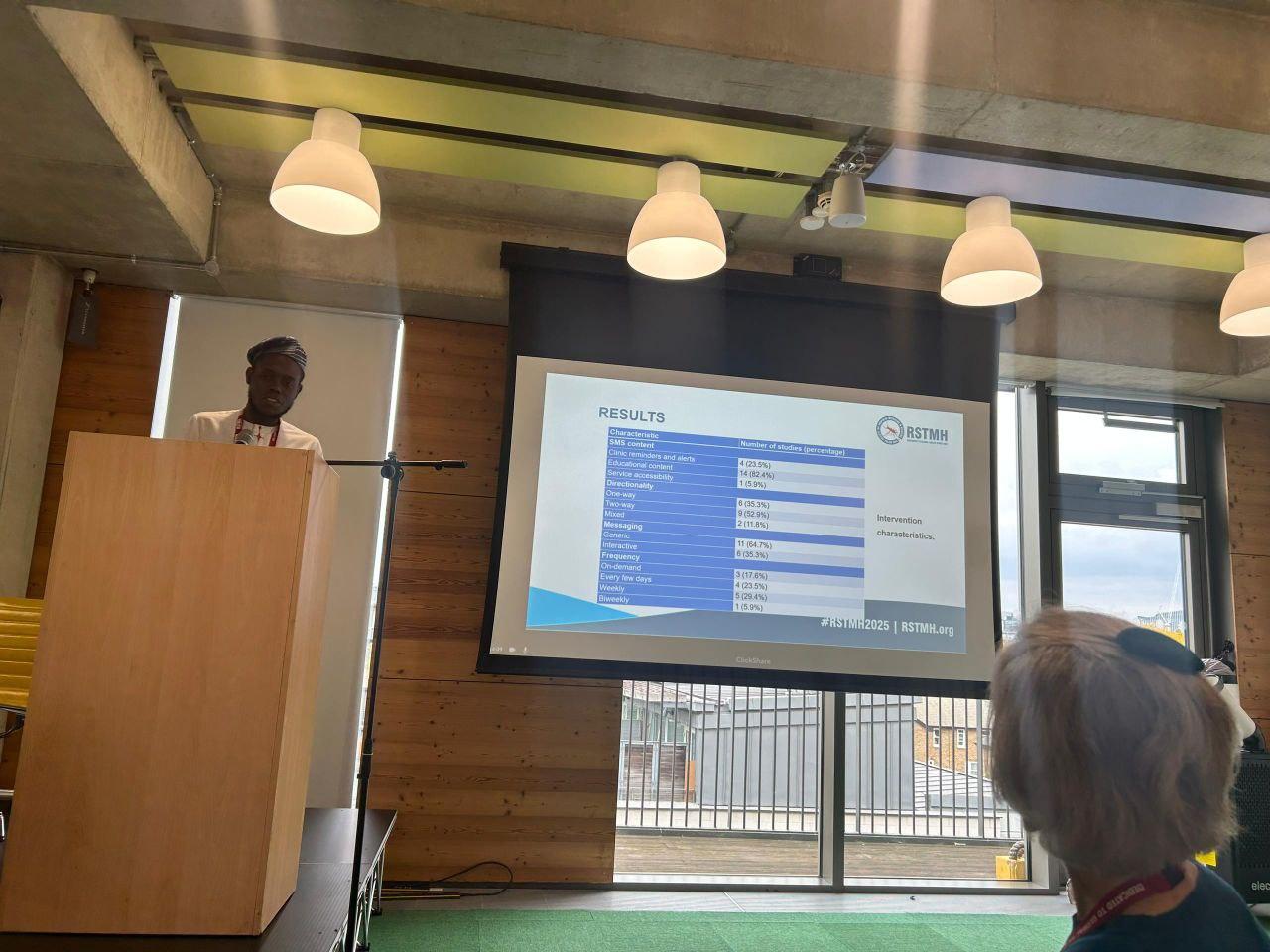 Olivier Sibomana presenting at MedEdAfrica 2025